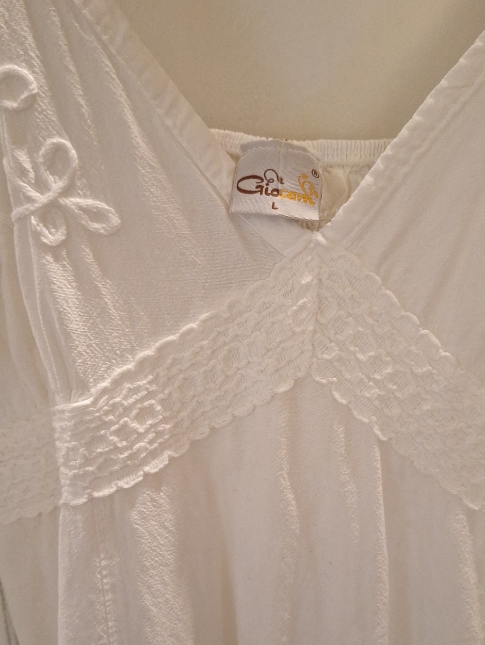 Giocam White Embroidered V-Neck embrodery Dress